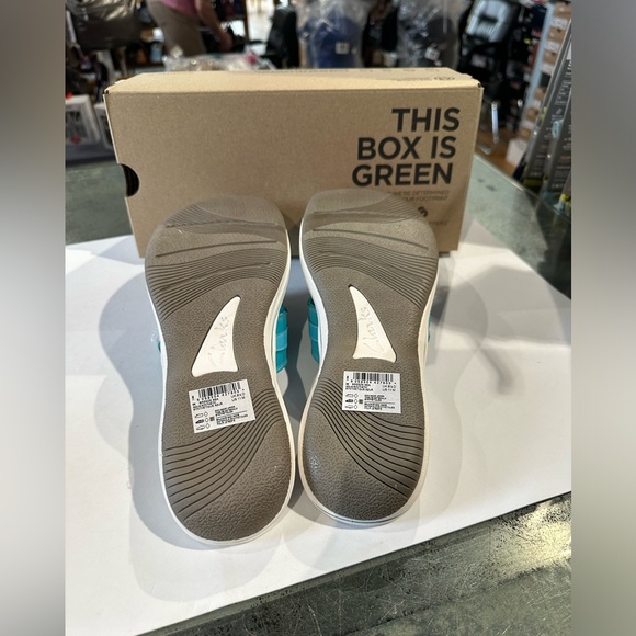 Clark’s Cloudsteppers - Picture 4 of 5